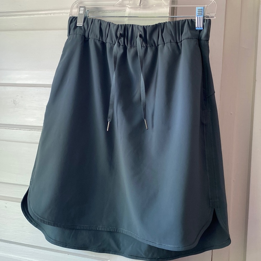 Lululemon on the fly skirt